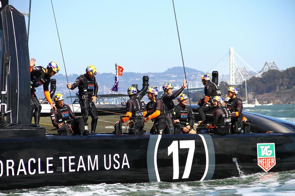 Oracle Team USA v Emirates Team New Zealand. America’s Cup Day 6 San Francisco. Oracle Team USA crew acknowledge their fans at the end of race 10 © Richard Gladwell www.photosport.co.nz